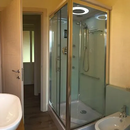 Borgo Inferiore 24 Couette-café 3*